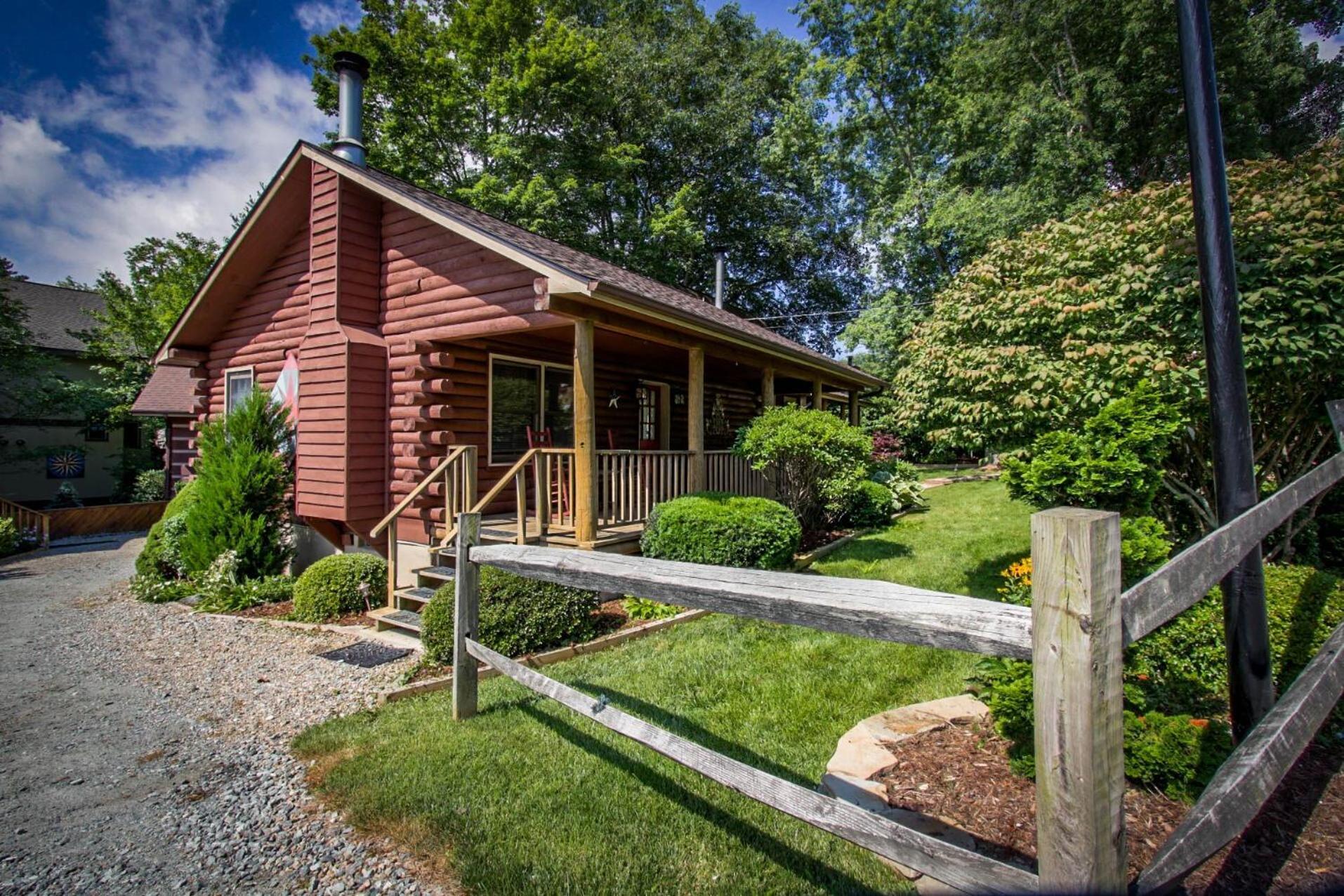 Mountainaire Inn And Log Cabins Blowing Rock Eksteriør billede
